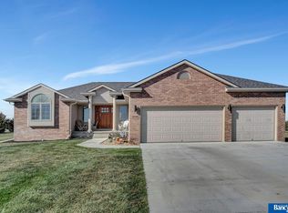 3750 W Burgess Ln, Lincoln, NE 68523