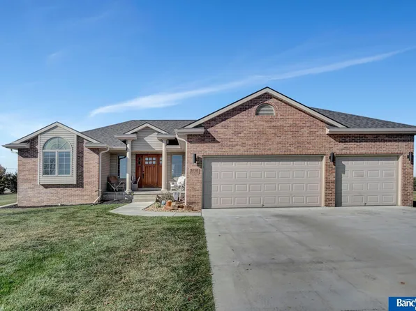 3750 W Burgess Ln, Lincoln, NE 68523