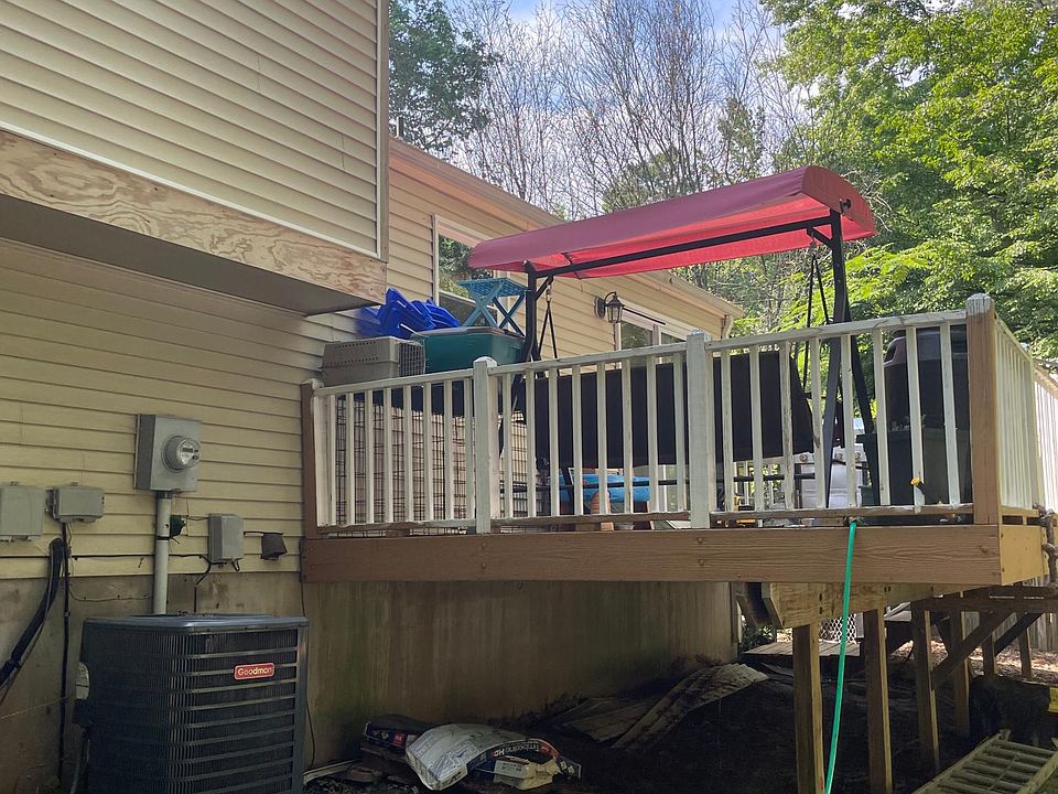 2nd image of 528 Drolmond Dr