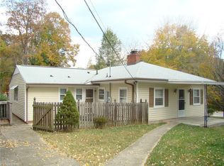 2200 Wanda Dr, Greensboro, NC 27408