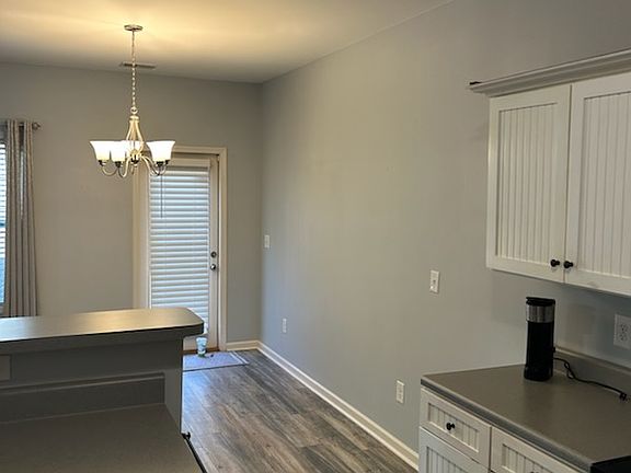 3rd image of 49 Carriage Hills Dr