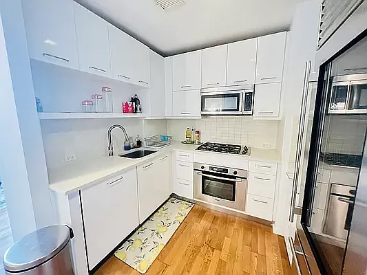 Rented by Living Quest Real Estate Inc. | media 5