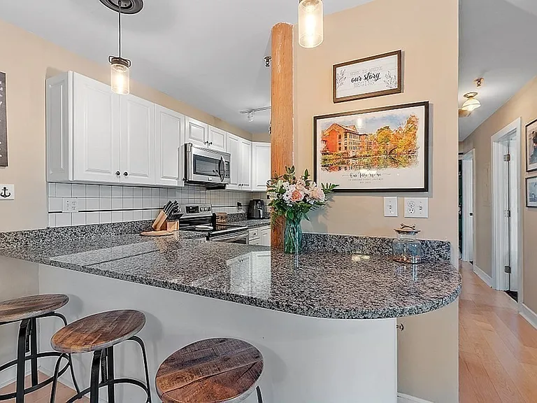 14 Sanford St #29 — Photo 10