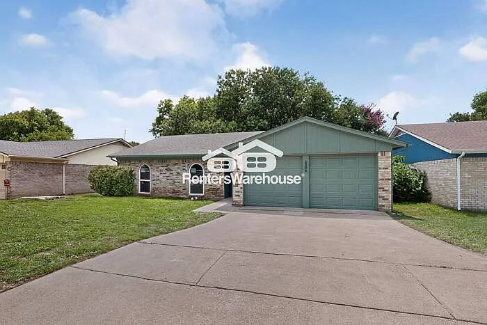 5306 Vincennes Ct — Photo 4