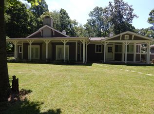 40 Meadow Rd, Burgettstown, PA 15021