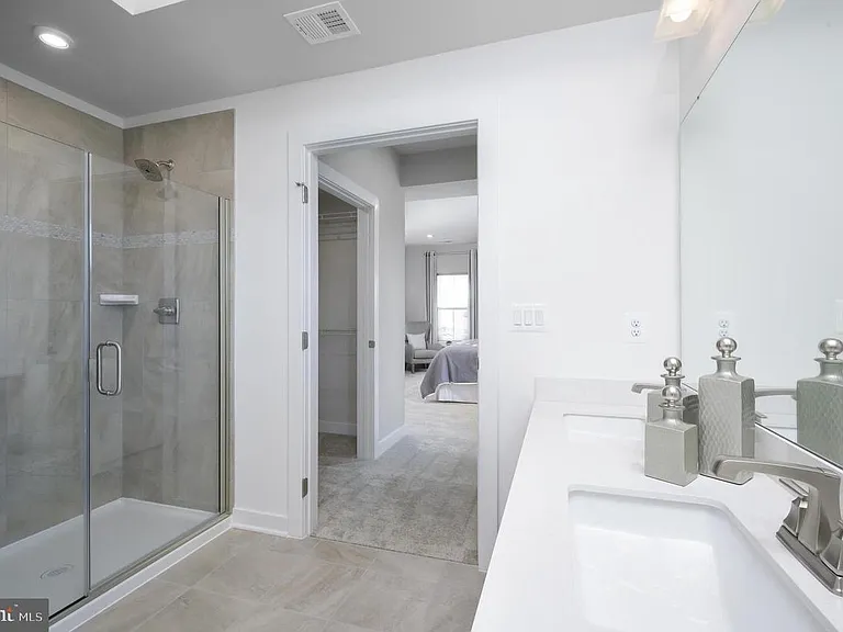 3411 Angelica Way #401 — Photo 9