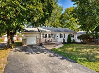 1144 5th St, Struthers, OH 44471