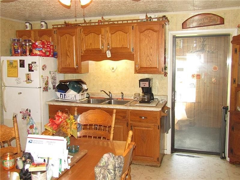 889 Colflesh Rd, Confluence, PA 15424 Zillow