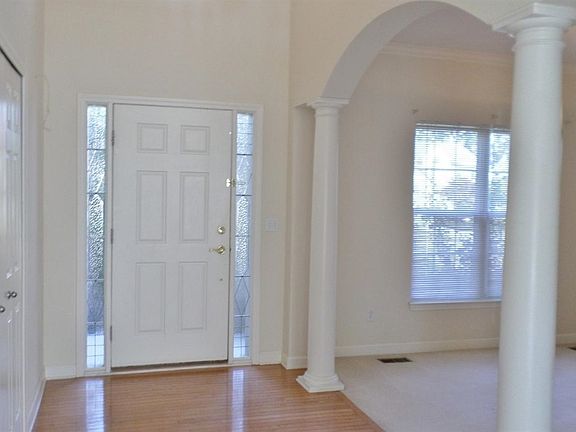 5th image of 9889 Lancaster Dr
