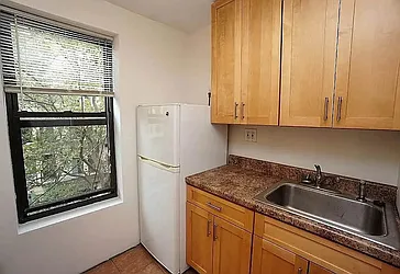 Rented by Universal Realty Group