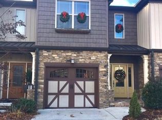 14 Peachgrove Ln, Rossville, GA 30741