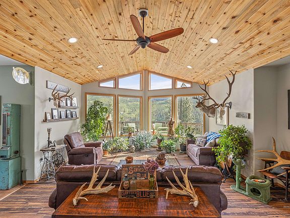 5th image of 643 Adams Rd