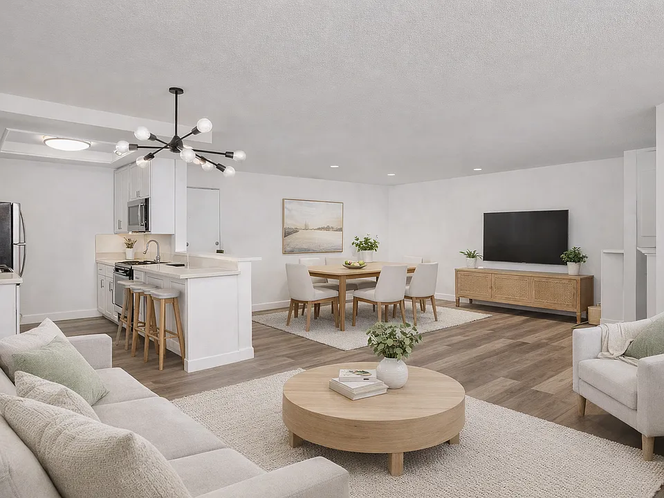 7705 Hampton Ave Property