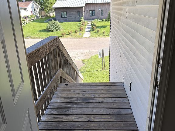 3rd image of 273 Keystone Dr #5