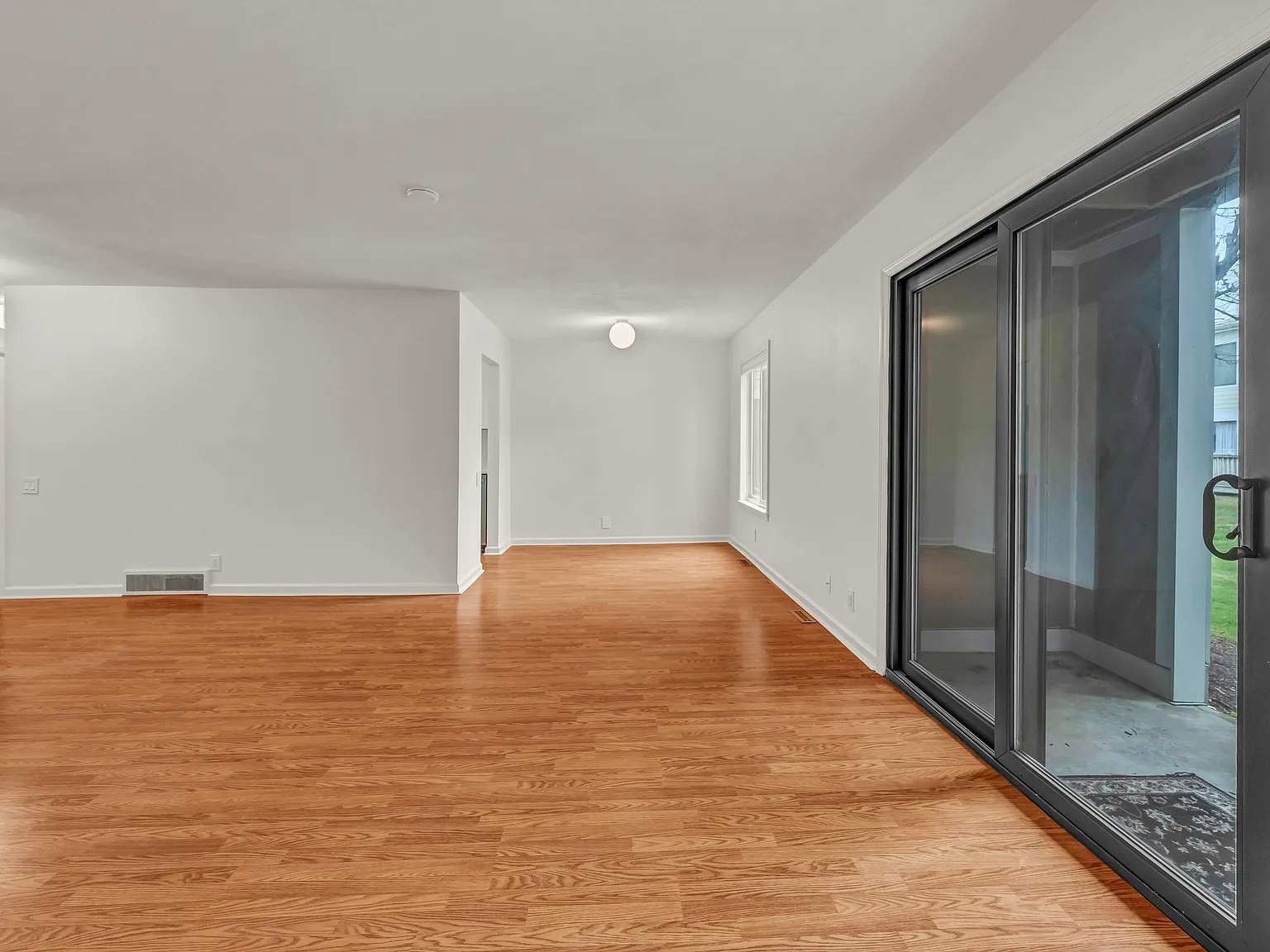 2 bed, 1148 sqft, $2,800 — Photo 4