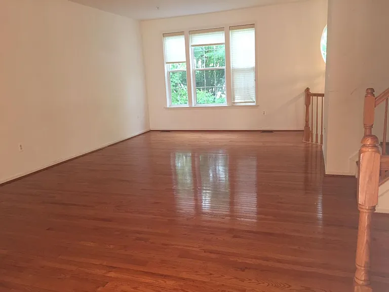 14009 Rockingham Rd — Photo 4
