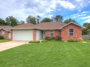 322 S Dexter Ave, Springfield, MO 65802