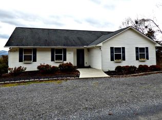 1839 Ferry Hill Rd, Dandridge, TN 37725