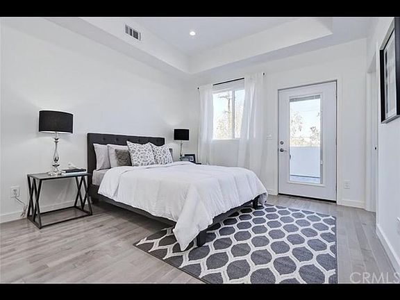 5th image of 7925 Kittyhawk Ave