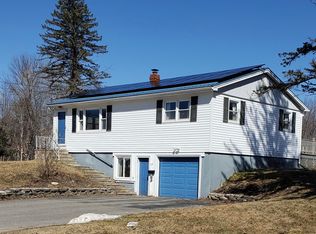35 Gilbert St, Orono, ME 04473