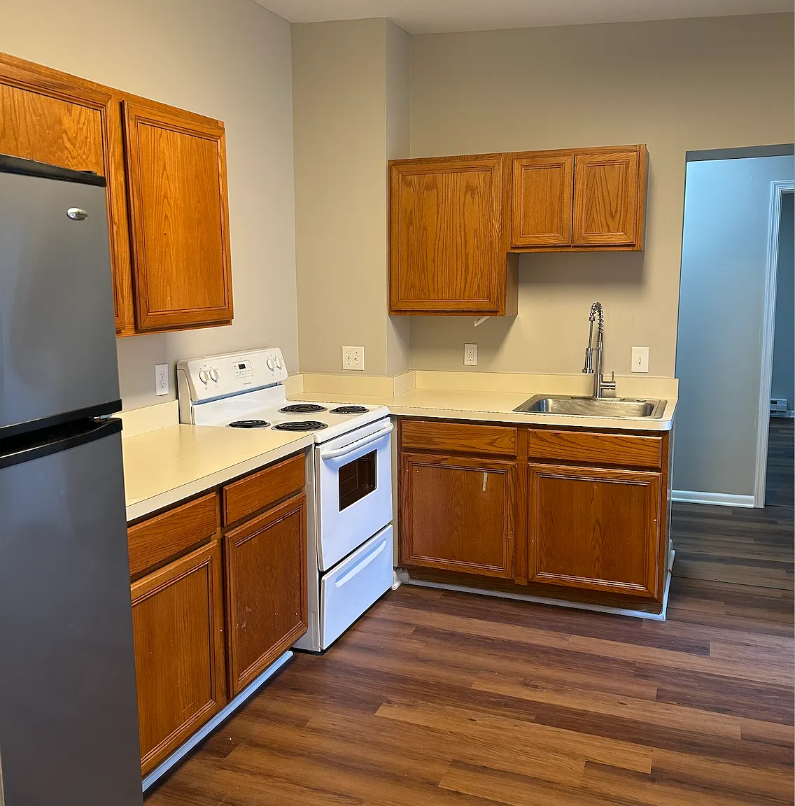 1 bed, 900 sqft, $975 — Photo 4