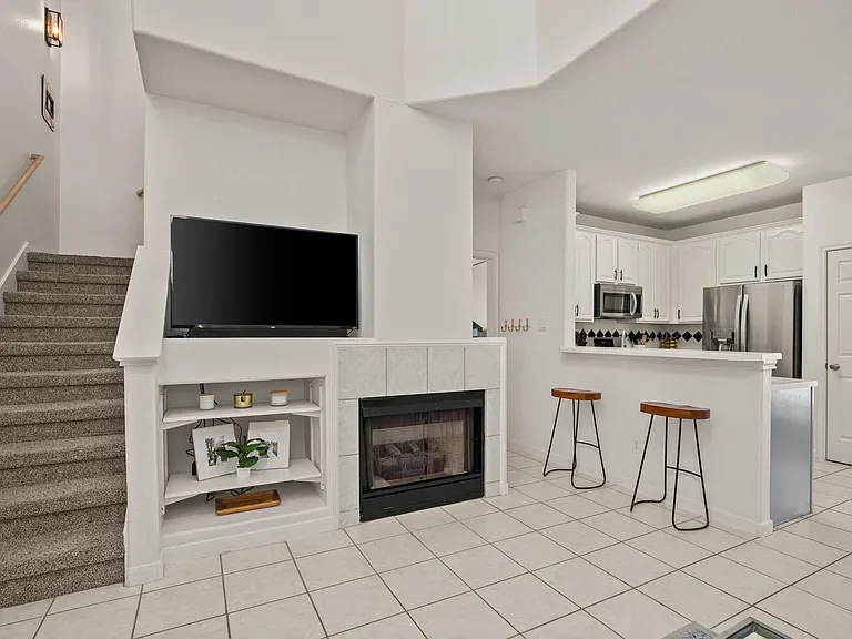 2100 Pipers Field Dr #33 — Photo 15
