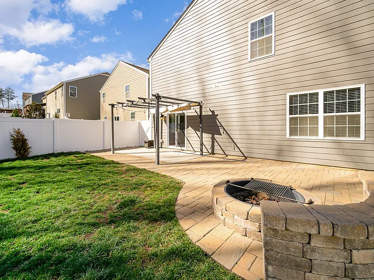 176 Cherry Birch St — Photo 32