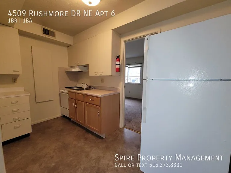 4509 Rushmore Dr NE #6 — Photo 3