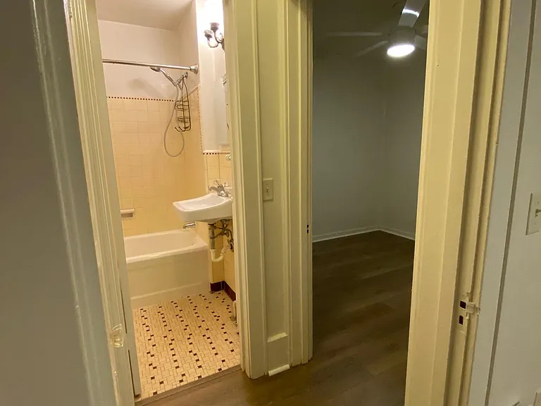 2709 Sommers Ave — Photo 14