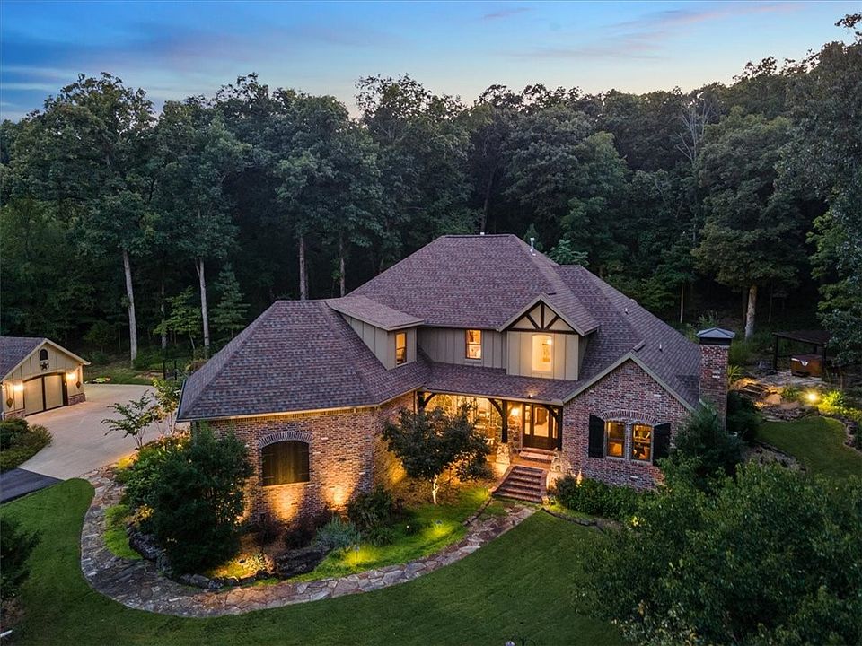 1st image of 2653 Creekstone Dr