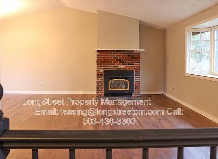1692 SW Reed Pl — Photo 5