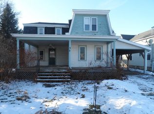 32 Maple St, Rouses Pt, NY 12979