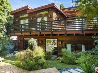 473 W Rustic Rd, Santa Monica, CA 90402