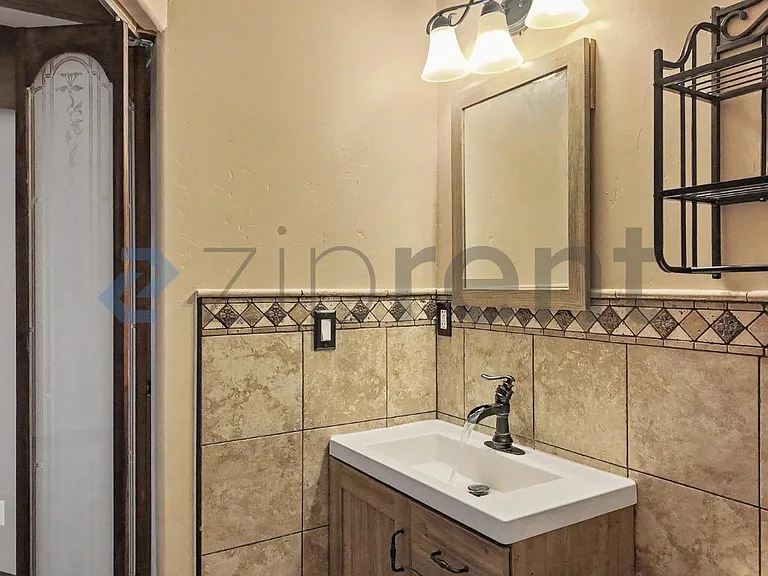 860 Watt Ave #MAIN HOUSE — Photo 47
