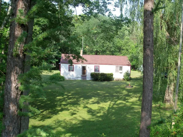 9279 Ryther Rd, Angola, NY 14006