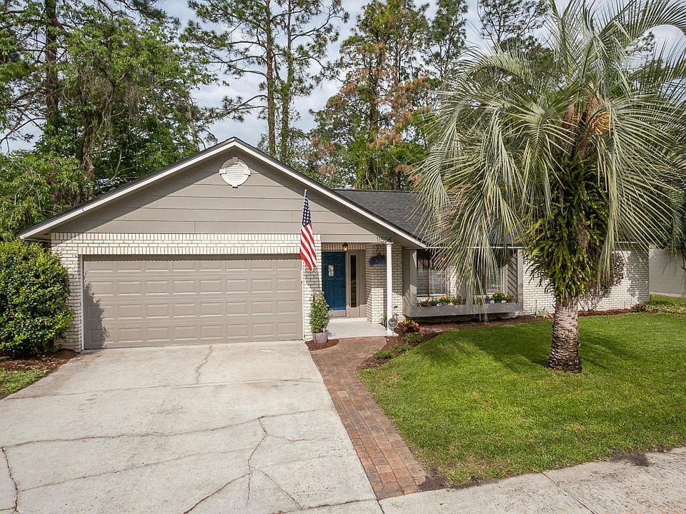 1st image of 11504 Pine Forest Ct