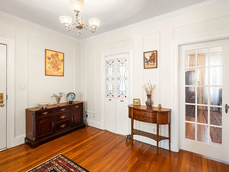 325 Tappan St #6 — Photo 9