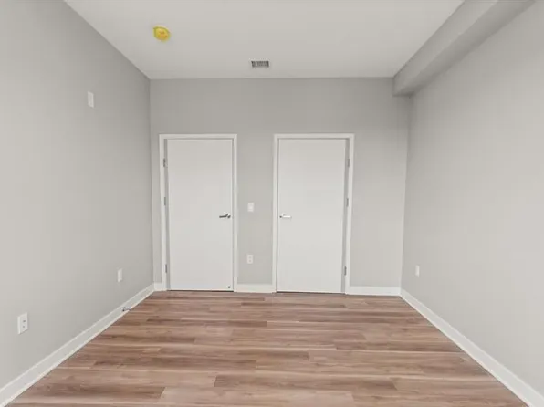 475 Communipaw Avenue image 11 of 33