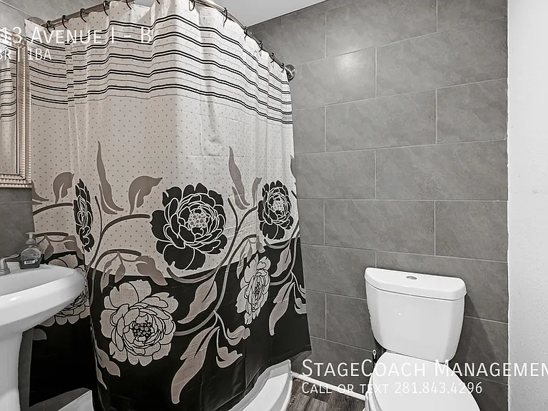 513 Avenue I #B — Photo 31