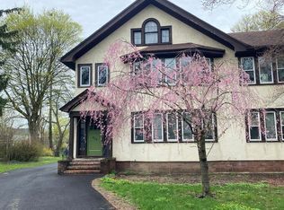 459 N Winton Rd, Rochester, NY 14610