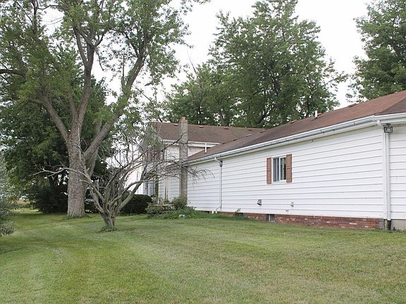 3rd image of 16651 E Township Road 12