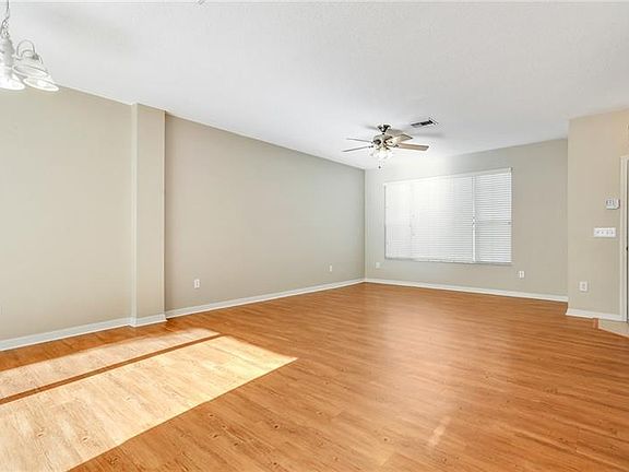 4th image of 2223 Golden Oak Ln