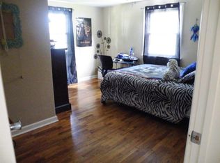 1807 18th St, Charleston, IL 61920