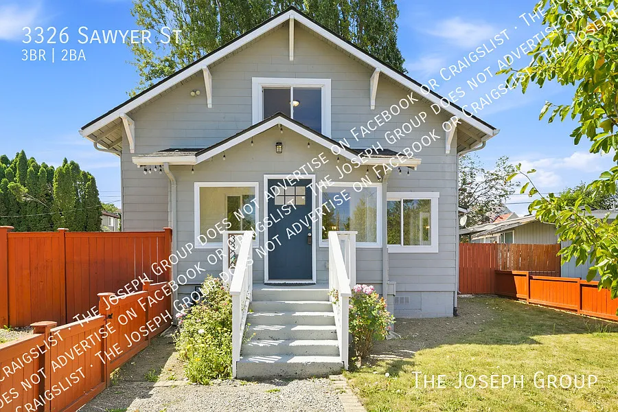 3326 Sawyer St