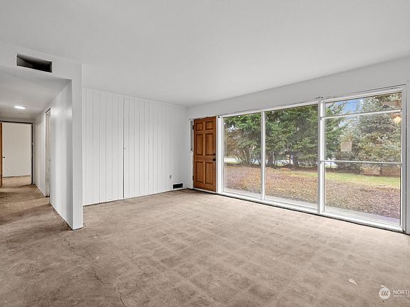 5th image of 7815 51st Avenue NE