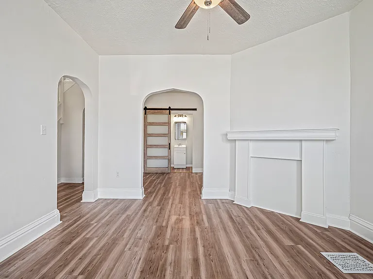 7324 Schley Ave — Photo 7