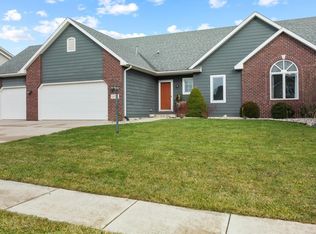 14714 Settlers Trl, Leo, IN