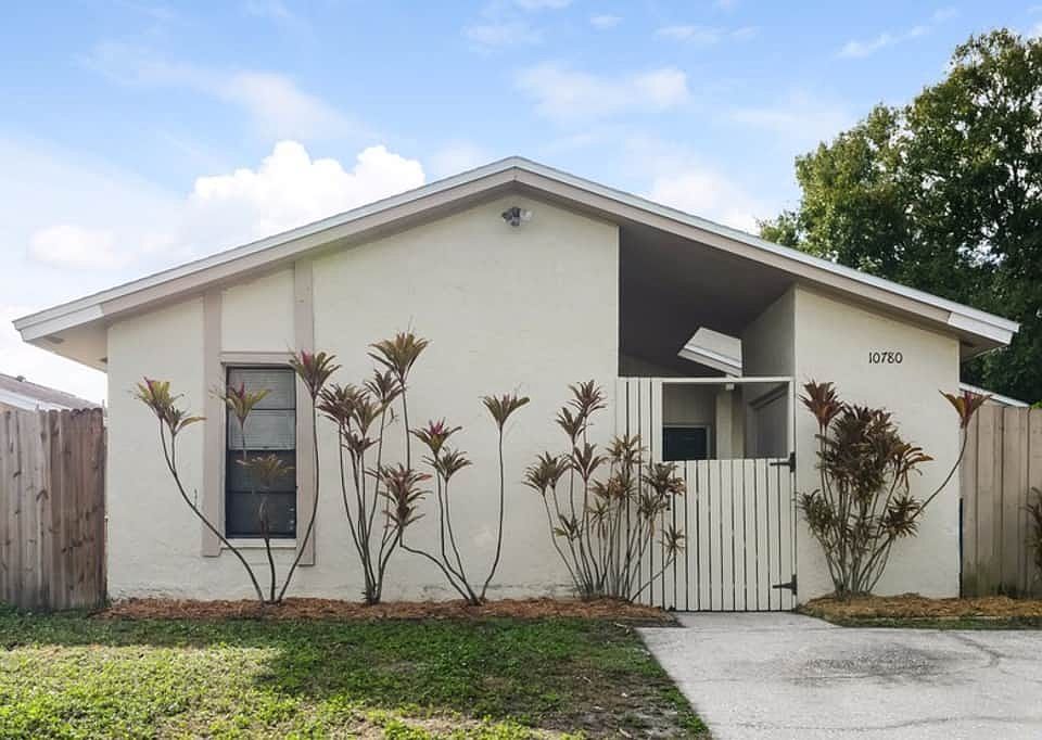 1st image of 10780 Glen Ellen Dr