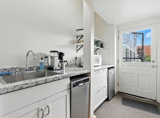 902 NW 23rd Ave, Portland, OR