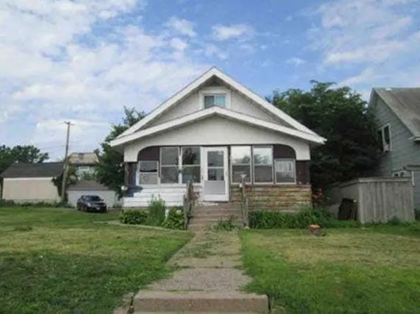 3711 Fremont Ave N, Minneapolis, MN 55412